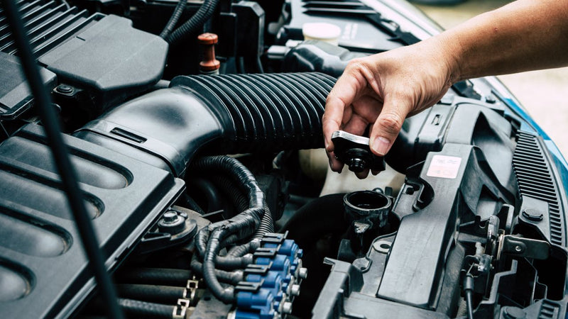 Turafalle per Auto: Guida Completa all'Applicazione Liquida e in Pastiglie